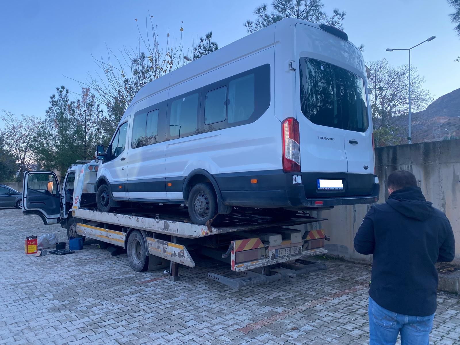 Midyat Çekici Minibüs Kurtarma - Özdemir Vinç